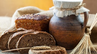 Хлебный шампунь: польза и приготовление своими руками