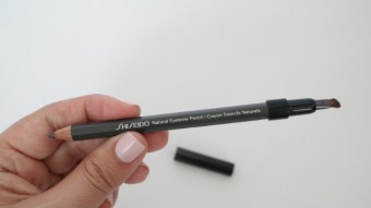 Что представляет собой карандаш для бровей Shiseido Natural eyebrow Pencil