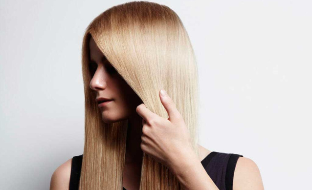 Светлые ровные волосы