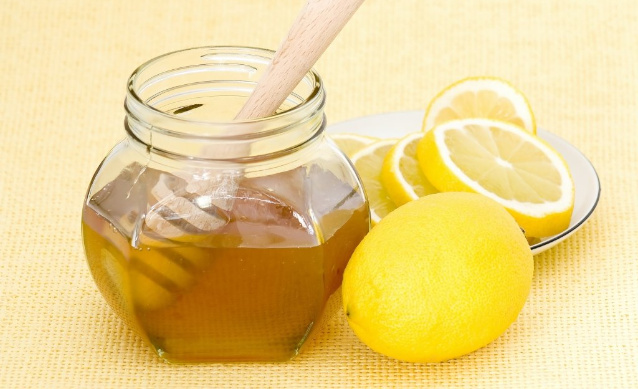 Маска с лимоном и медом